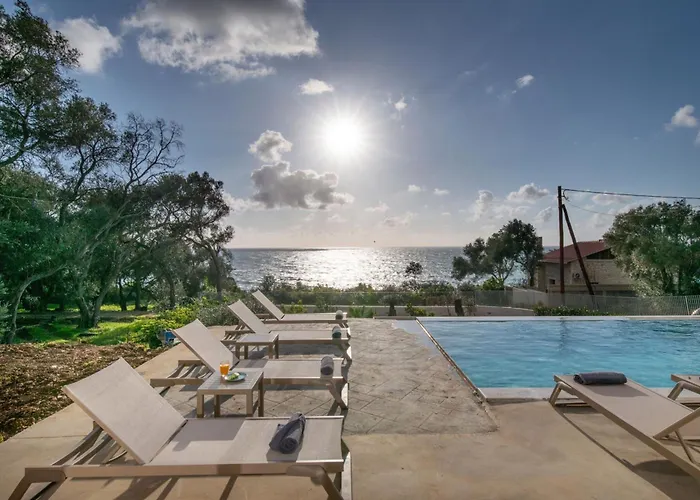 Villa Elais By Posarellivillas Ágios Matthaíos